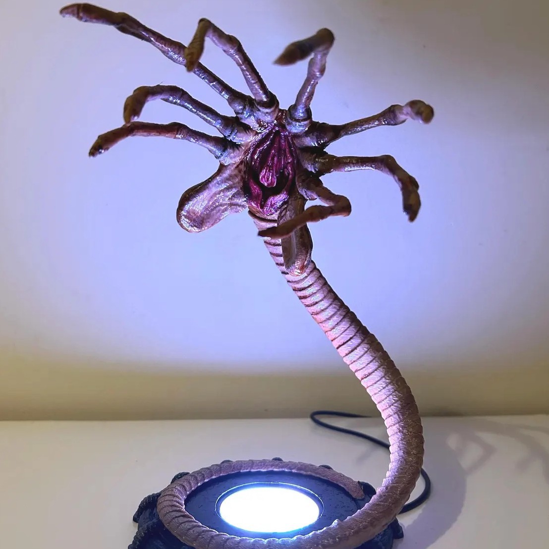 외계인 페이스허거 램프 야간 조명, LED 조명이 있는 - Home Decor Lighting 리뷰 및 가격