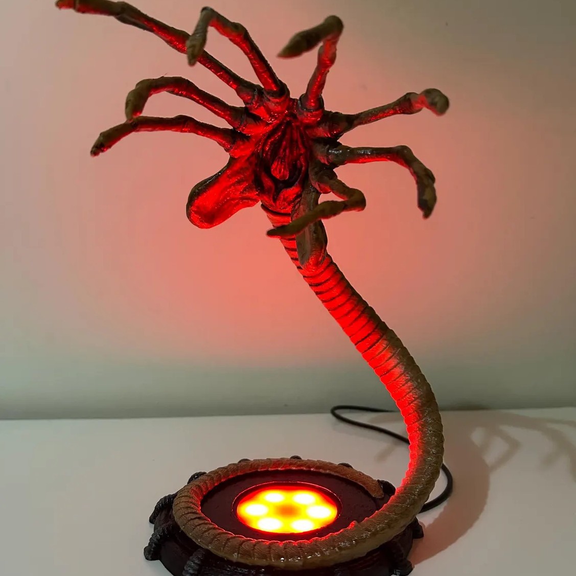 외계인 페이스허거 램프 야간 조명, LED 조명이 있는 - Home Decor Lighting 리뷰 및 가격