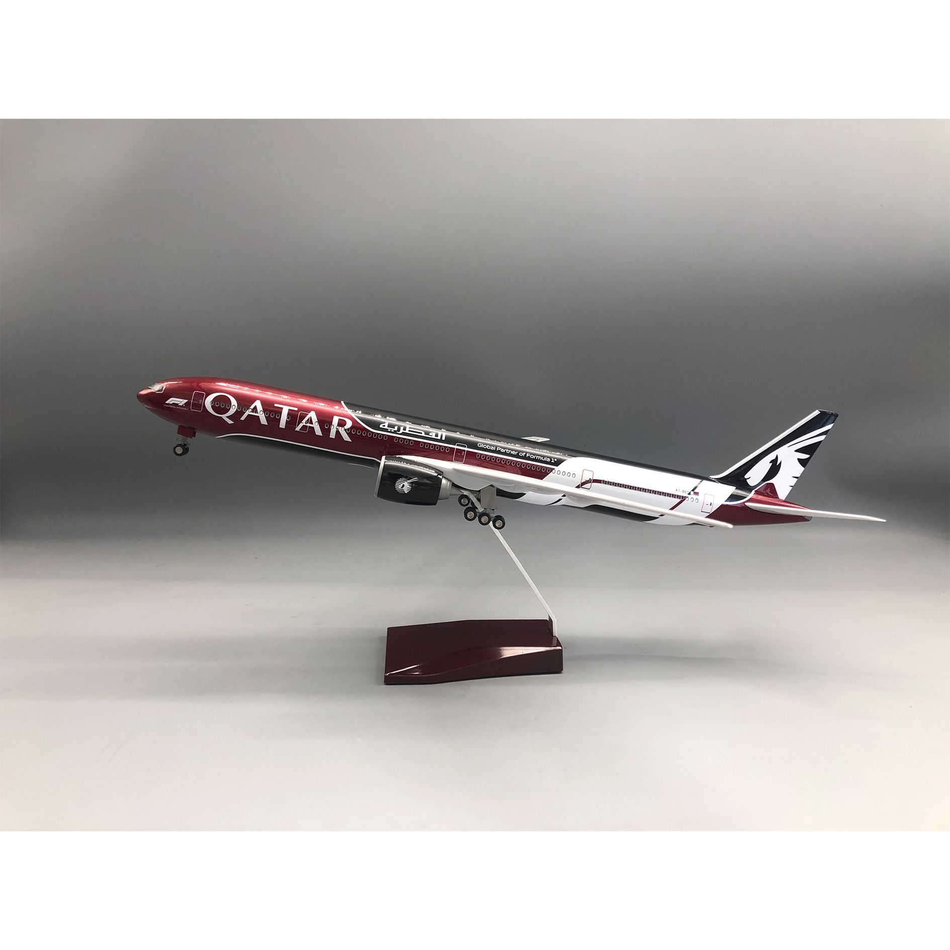 B777-300 카타르 모델 비행기 다이캐스트 레진 비 - Home Decor Qatar 리뷰 및 가격