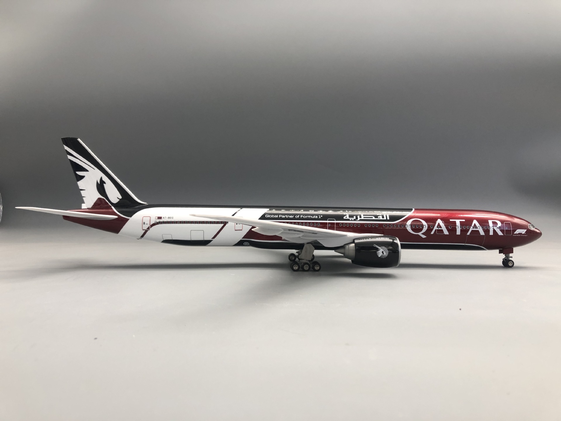 B777-300 카타르 모델 비행기 다이캐스트 레진 비 - Home Decor Qatar 리뷰 및 가격